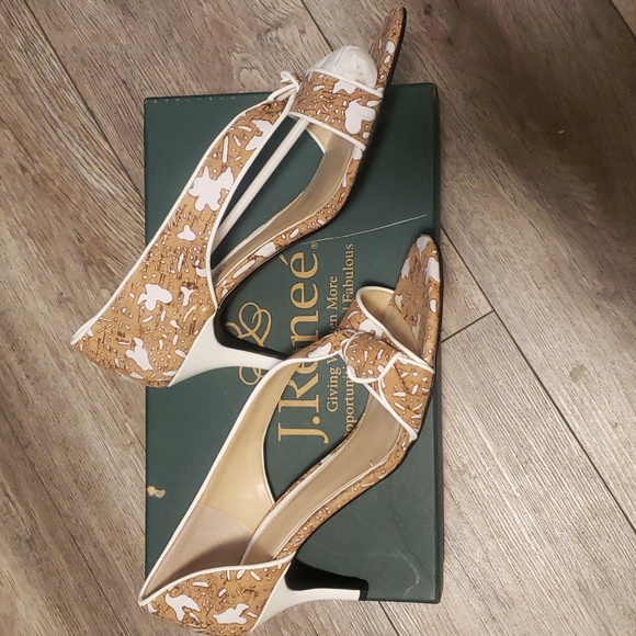 J. Renee Womens high heels size 10 new in box - Picture 3 of 5